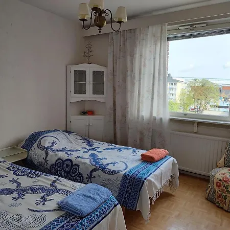 Huoneisto Cozy Nest, Apartement In The Center Of *