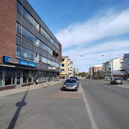 Huoneisto Cozy Nest, Apartement In The Center Of